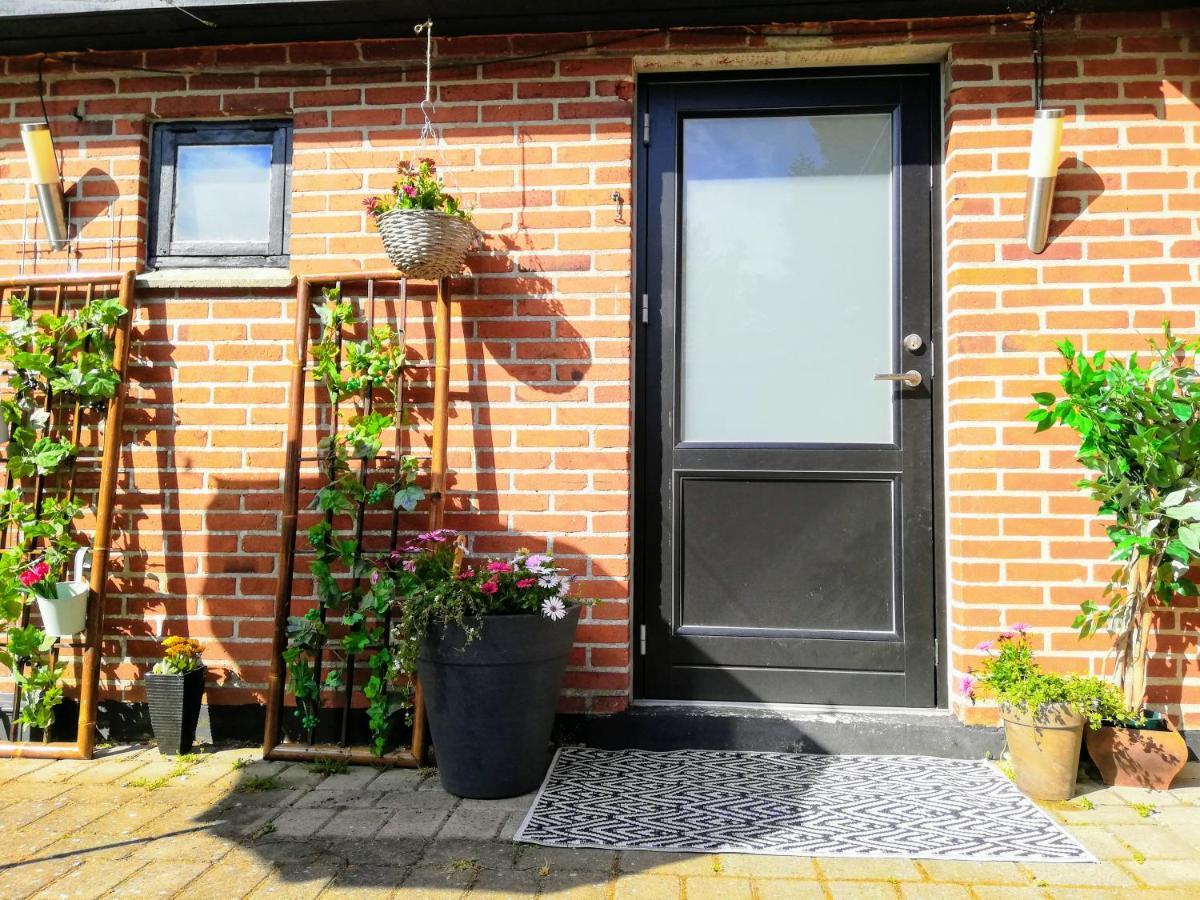 5Minute Walk To Lego House - Private Studio Room With Bathroom Billund Bagian luar foto